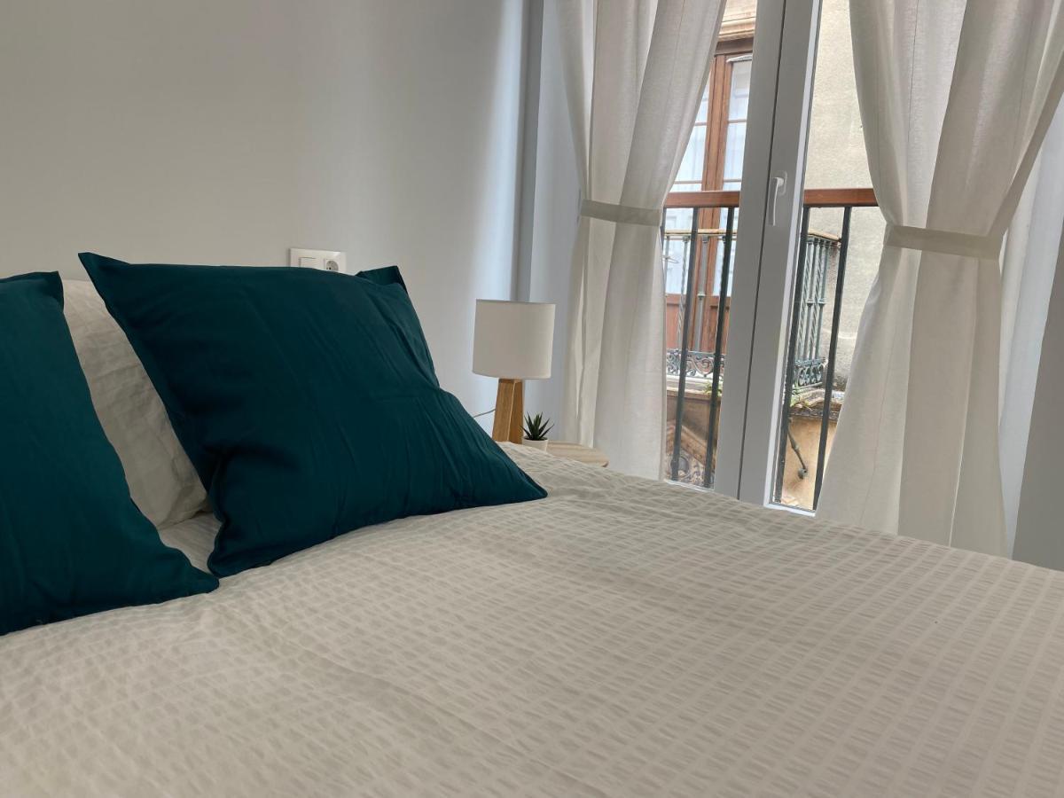 Cartujano City Center Apartment เฮเรซ เด ลาฟรอนเตรา ภายนอก รูปภาพ