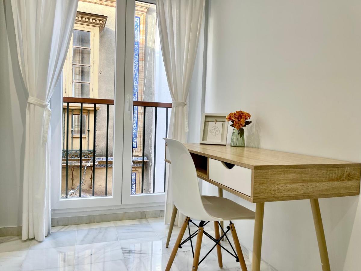 Cartujano City Center Apartment เฮเรซ เด ลาฟรอนเตรา ภายนอก รูปภาพ